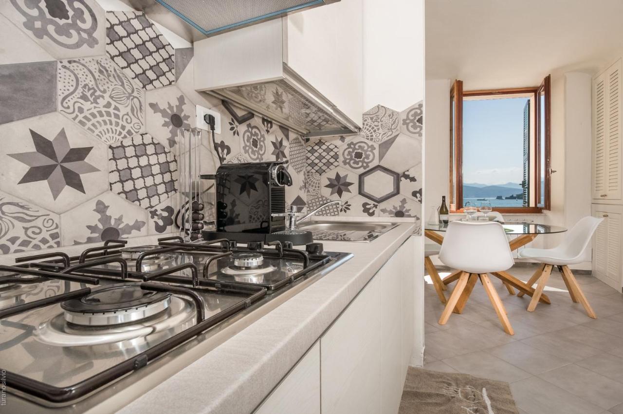 Sea View Apartment In Front Of The Sea Porto Venere Exterior photo