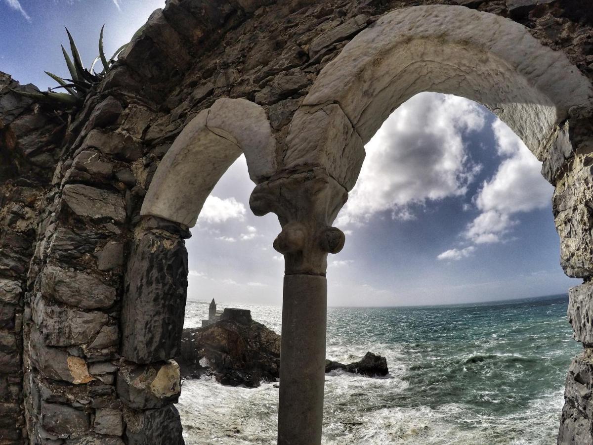 Sea View Apartment In Front Of The Sea Porto Venere Exterior photo